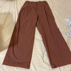 Wide leg cropped pants size S
